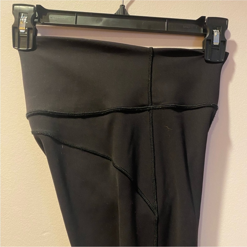 Lululemon In Movement Tight 25" *Everlux - Picture 6 of 6